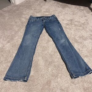 Silver Suki Slim Boot Distressed Blue Jeans Women’s Size 28